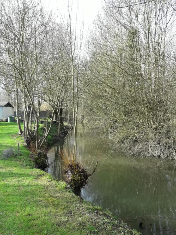 Le Logis De Lange Apt Les Aigrettes Saint-Hilaire-la-Palud Bagian luar foto