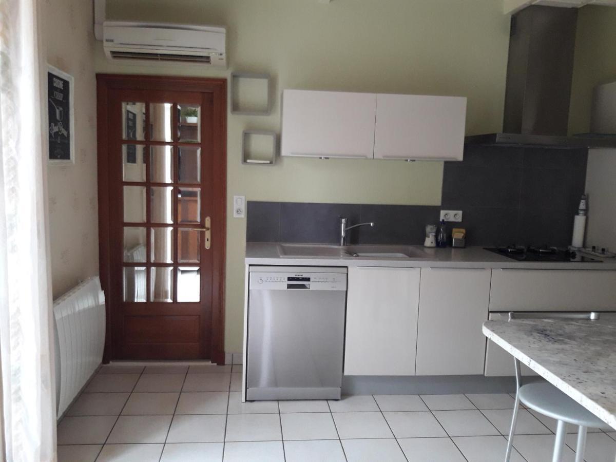 Le Logis De Lange Apt Les Aigrettes Saint-Hilaire-la-Palud Bagian luar foto