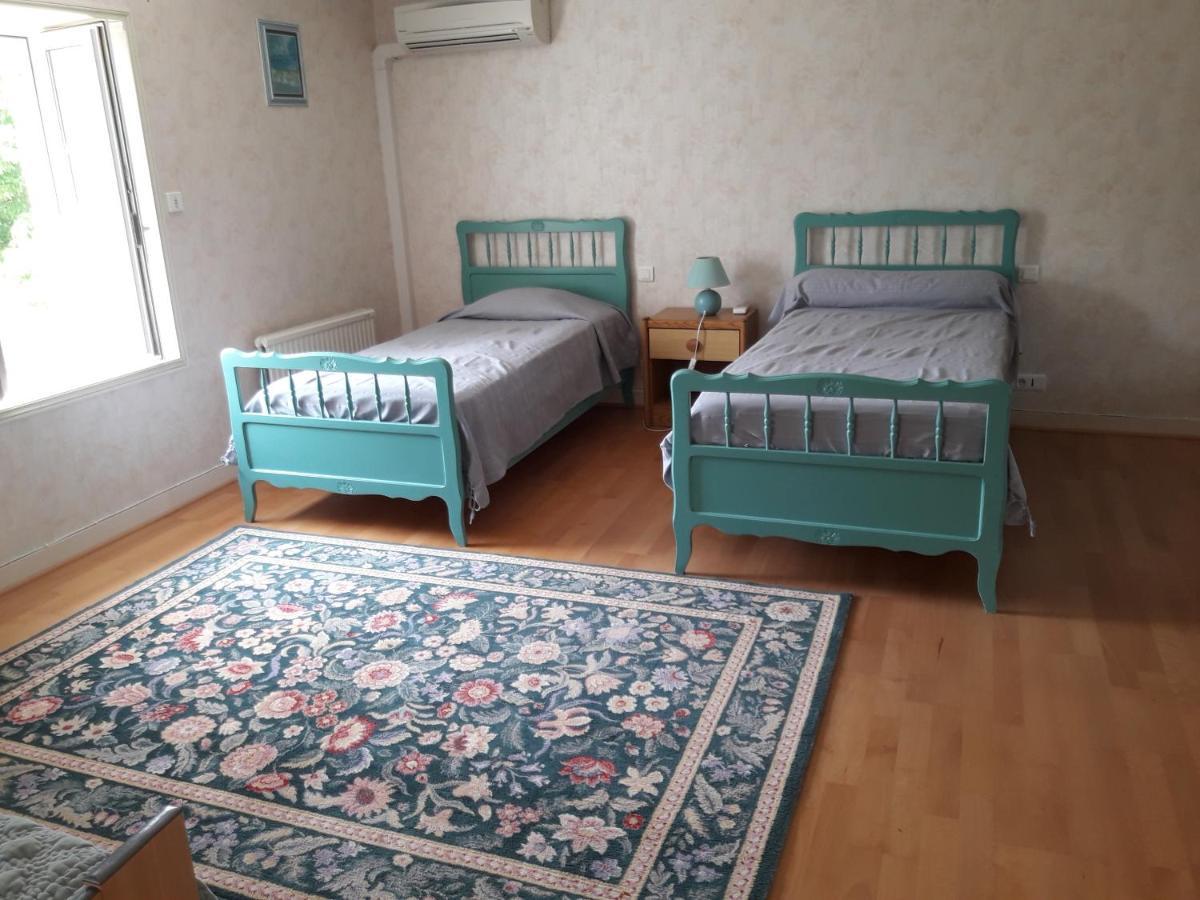 Le Logis De Lange Apt Les Aigrettes Saint-Hilaire-la-Palud Bagian luar foto